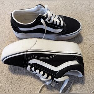 Vans Old Skool Stackform Sneaker. size 6.5